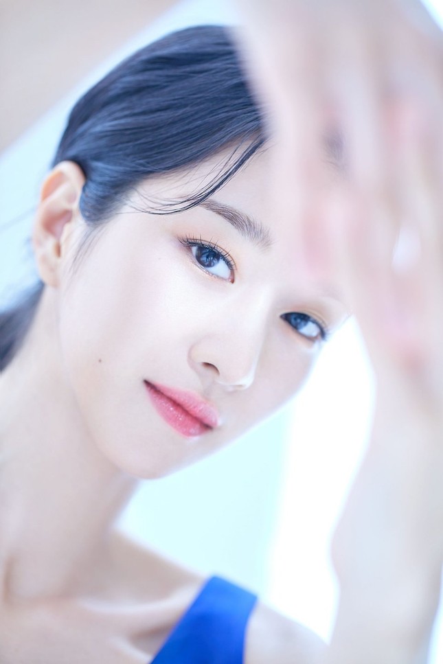 Seo YeJi đúng là “lão hóa ngược”, loạt ảnh quảng cáo mỹ phẩm mới nhất của cô là bằng chứng ảnh 1
