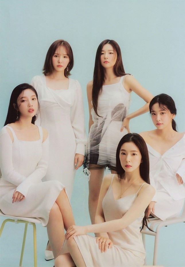 Cùng là bộ ảnh Season’s Greetings, BLACKPINK được khen hết lời, Red Velvet bị chê tơi tả ảnh 3
