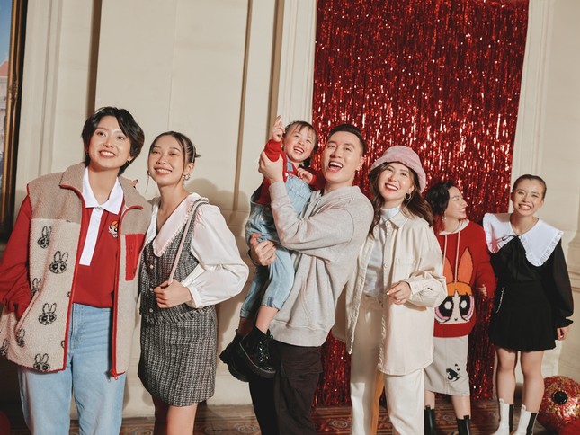 Những gương mặt nổi bật & truyền cảm hứng cho giới trẻ Việt xuất hiện trong BST thời trang ảnh 1