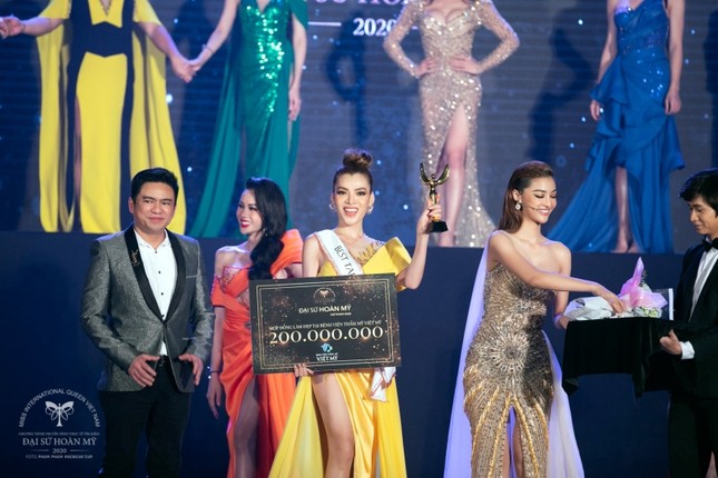 Đại Sứ Hoàn Mỹ 2020: Trân Đài chính thức đăng quang, Top 3 đúng như thông tin đã bị lộ ảnh 4