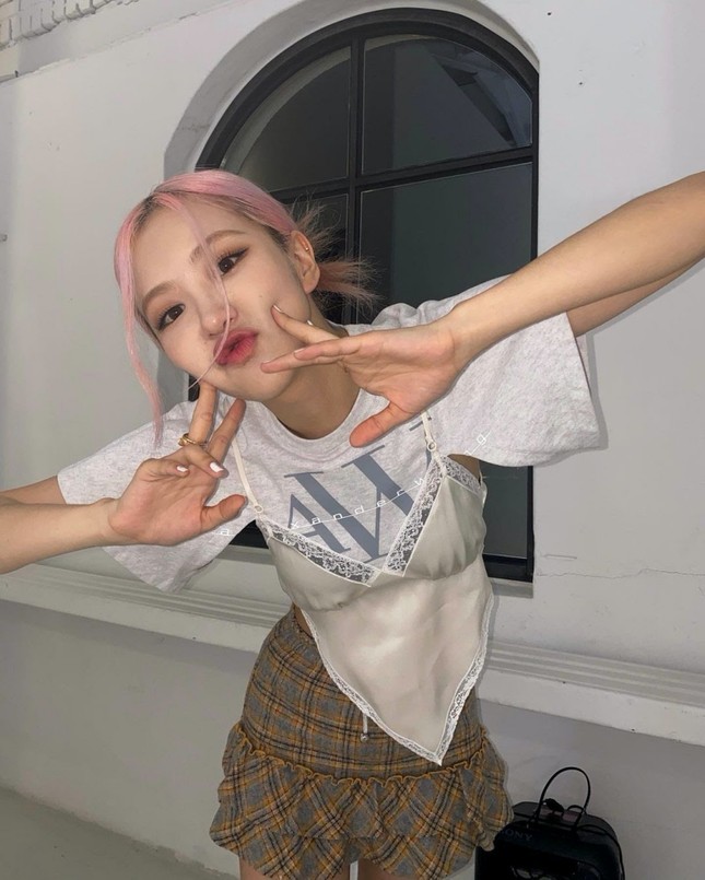 BLACKPINK được khen diện trang phục nội y đẹp nhất K-Pop nhưng chỉ có 3 thành viên được nhắc đến? ảnh 3