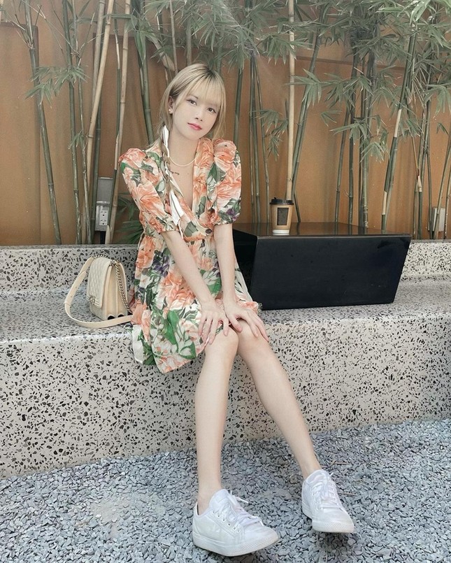 Đổi style "bánh bèo" nhưng không hề yếu đuối, netizen khen "Thiều Bảo Trâm đẹp nhất khi không thuộc về ai" ảnh 11