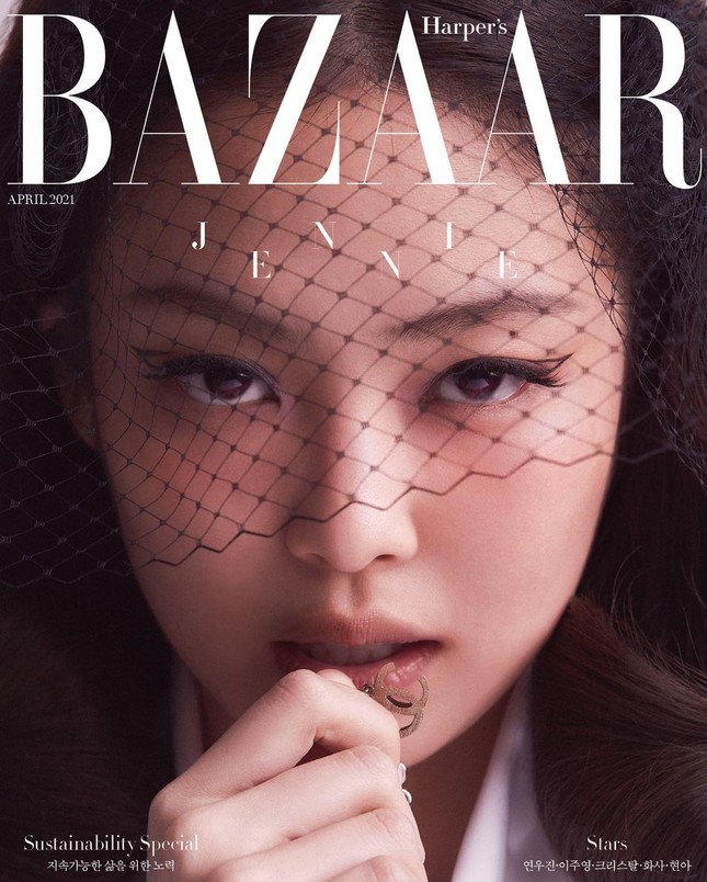Jennie xuất hiện trên Harper’s BAZAAR Hàn với tận 5 phiên bản bìa, 5 phong cách khác nhau ảnh 2