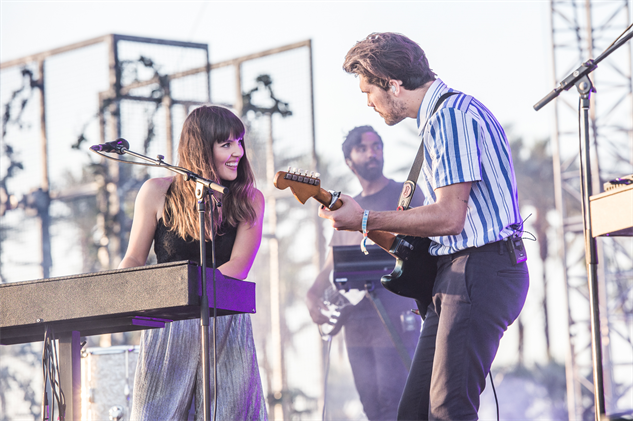 Oh Wonder và hành trình mang âm nhạc tại gia vươn ra thế giới ảnh 6