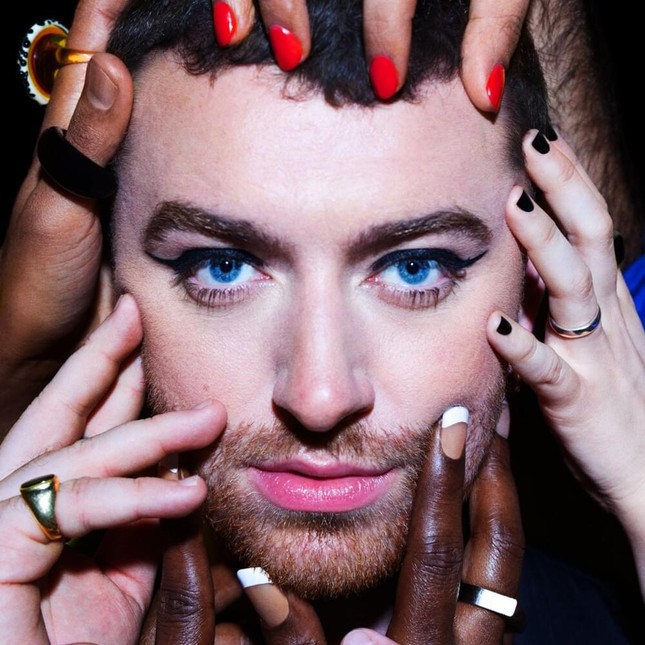 Dù solo, hát đôi hay hát nhóm, Sam Smith vẫn “cân” được hết và kết quả rất “xịn xò“ ảnh 2