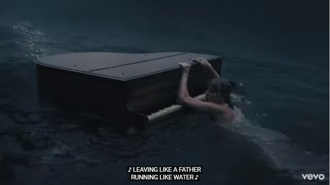 Review MV “cardigan”: Bản tình ca buồn bã, nhuốm màu hoài niệm của Taylor Swift ảnh 3