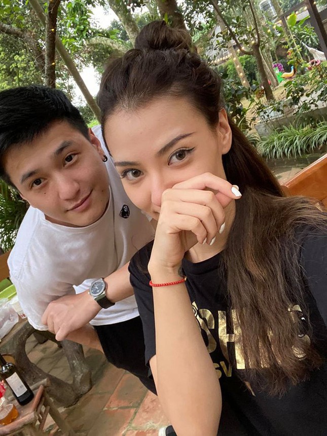 Huỳnh Anh comment “dạo” vào ảnh của Tiên Nguyễn, phản ứng nàng “rich-kid” gây bất ngờ ảnh 2
