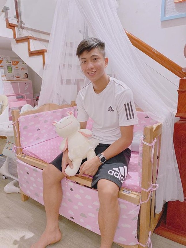 Vợ Văn Đức tiết lộ “tật xấu” của chồng, chàng cầu thủ liền có hành động gây chú ý ảnh 5