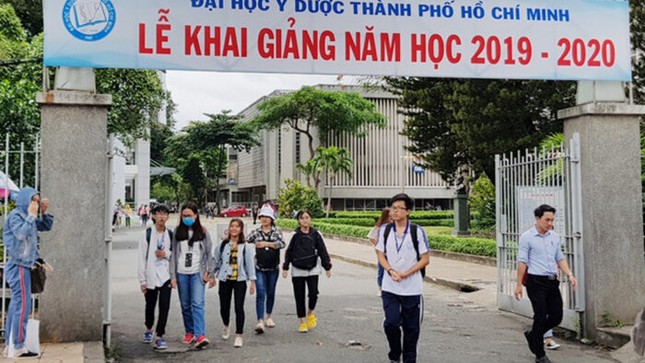ĐH Y Dược TP.HCM lên tiếng về việc tăng học phí từ 13 lên 70 triệu đồng/ năm ảnh 2