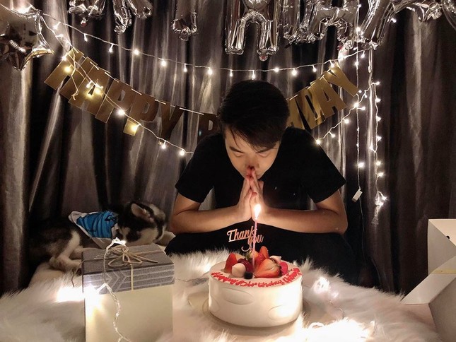 Một năm streamer Cris Phan “theo vợ bỏ cuộc chơi“: Vẫn lầy lội, dễ thương như ngày mới yêu ảnh 6