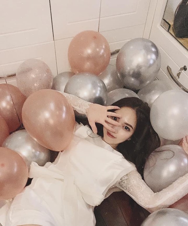 Lộ diện bạn gái xinh đẹp của anh chàng “xanh lá” Tống Đông Khuê “Người Ấy Là Ai” tập 9 ảnh 9