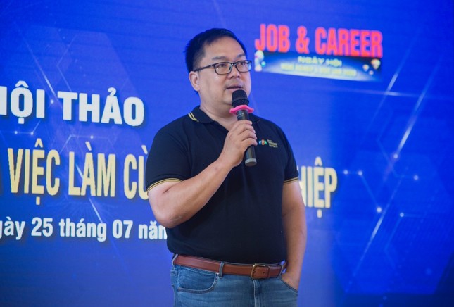 Lời khuyên cho bạn trẻ đi tìm việc: “Hãy chinh phục doanh nghiệp như chinh phục người yêu” ảnh 1
