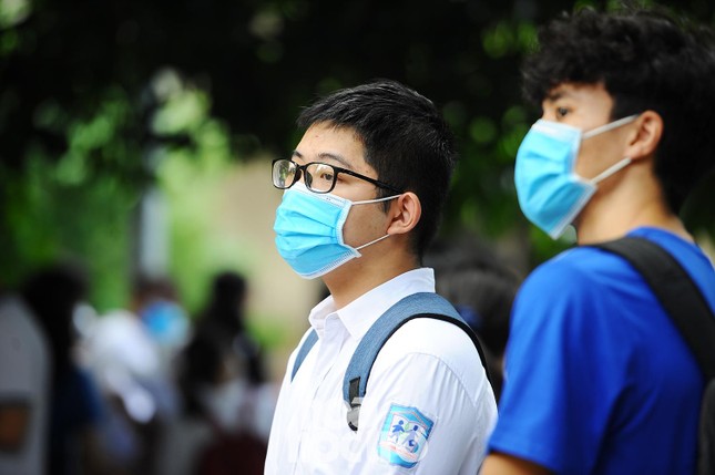 Thi tốt nghiệp THPT đợt 2: Thí sinh thuộc diện F1, F2 sẽ có xe đưa đón và thi phòng riêng ảnh 1