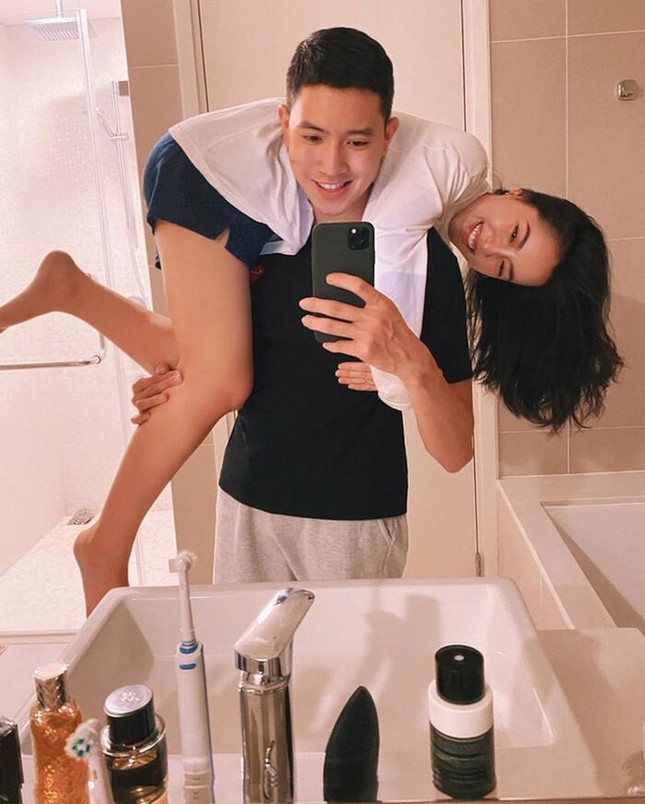 Blogger Hà Trúc đáp trả nhẹ nhàng mà sâu cay khi bị anti-fan chỉ trích “ăn bám cơ trưởng“ ảnh 1