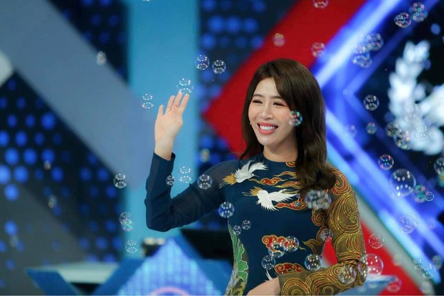 Sau chung kết Olympia năm thứ 20, MC Diệp Chi bất ngờ trải lòng về nỗi mất mát to lớn ảnh 1