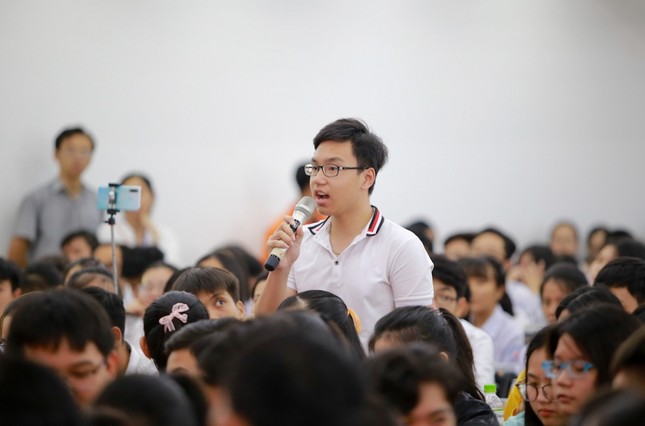 Giáo sư Ngô Bảo Châu: “Muốn học Toán giỏi cần nắm kĩ những bài Toán cơ bản“ ảnh 3