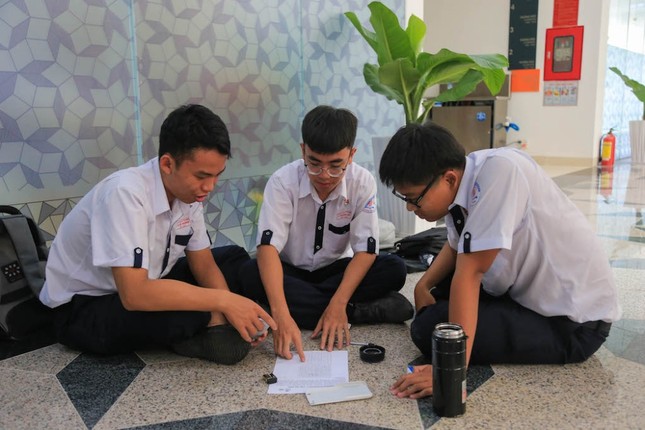Giáo sư Ngô Bảo Châu: “Muốn học Toán giỏi cần nắm kĩ những bài Toán cơ bản“ ảnh 7