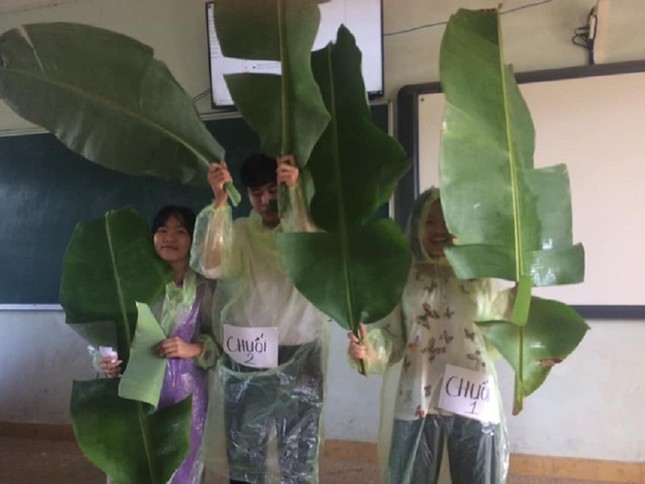 Khi hội teen trổ tài làm “diễn viên“: Hóa thân thành hòn đá, dòng sông đến cả cột điện ảnh 10