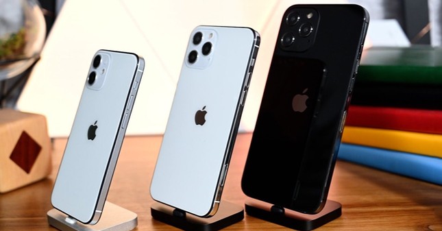 Người dùng phàn nàn màn hình iPhone 12 và iPhone 12 Pro rất dễ bị trầy xước ảnh 1