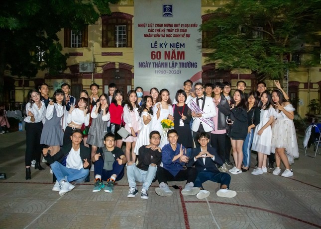 Cậu bạn điển trai Việt Hoàng đạt giải Nhất “Nam sinh Thanh lịch” THPT Trần Phú - Hoàn Kiếm ảnh 5