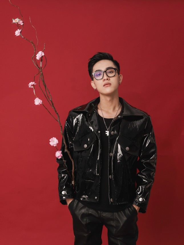 Thảo Nari, Mèo Sao Hỏa cùng dàn streamer, TikToker tung bộ ảnh mặc áo dài rực rỡ ảnh 7
