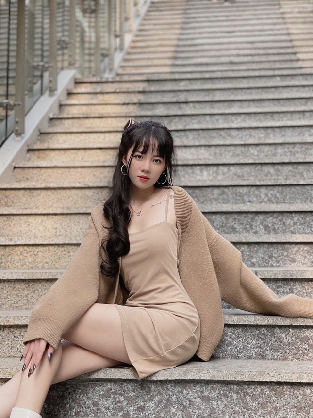 Ngày 8/3 của loạt streamer xinh đẹp: Người chờ đợi điều lãng mạn, người tự an ủi bản thân ảnh 4