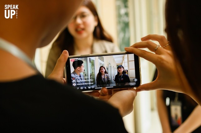 Ấn tượng với dàn thí sinh tài năng tại Vòng Sơ khảo “Speak Up 2021” của sinh viên Báo chí ảnh 2
