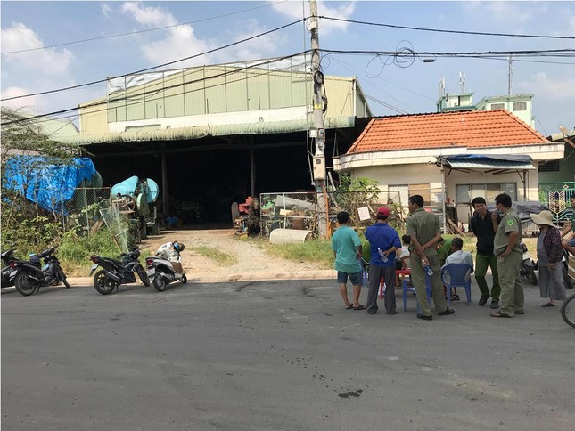 Người đàn ông chết khô trong chiếc máy dập sắt ở Sài Gòn ảnh 1