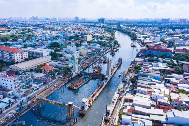 Dự án 10.000 tỉ hết tiền, người Sài Gòn khốn khổ với ngập lụt dù triều cường không cao ảnh 5