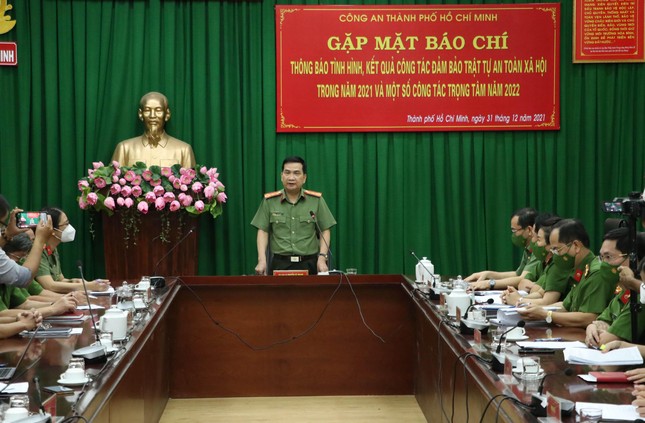 Vụ bé gái bị 'dì ghẻ' bạo hành tử vong: Công an xác định án điểm, sẽ chuyển đổi tội danh ảnh 3