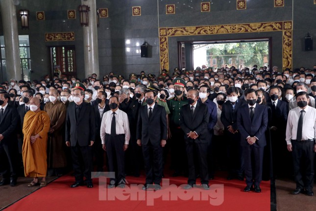 Hình ảnh lễ truy điệu Phó Chủ tịch Thường trực UBND TPHCM Lê Hòa Bình ảnh 3