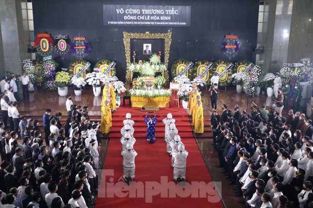 Hình ảnh lễ truy điệu Phó Chủ tịch Thường trực UBND TPHCM Lê Hòa Bình ảnh 2