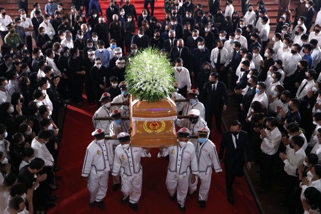 Hình ảnh lễ truy điệu Phó Chủ tịch Thường trực UBND TPHCM Lê Hòa Bình ảnh 12