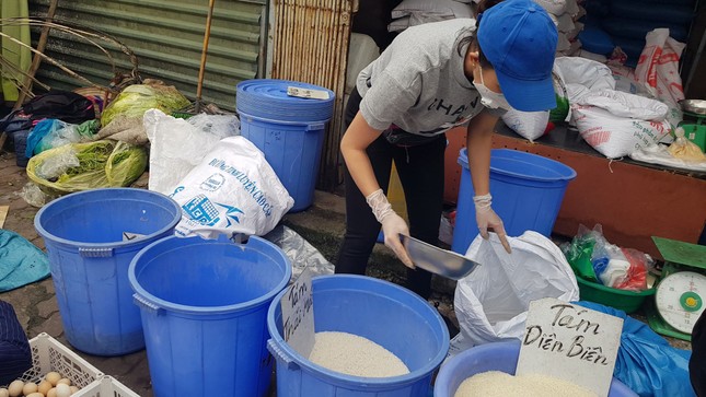 Bí thư Hà Nội Vương Đình Huệ: 'Người dân không cần tích trữ' ảnh 1
