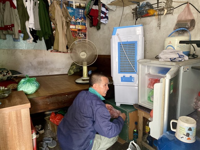 Dân xóm ngụ cư Hà thành 'sốc nhiệt' vì điện giá cao ảnh 6