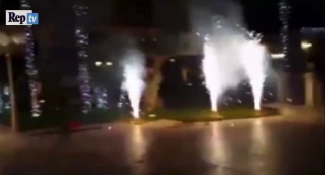 Trùm mafia già nhất thế giới bắn pháo hoa mừng 100 tuổi ảnh 2