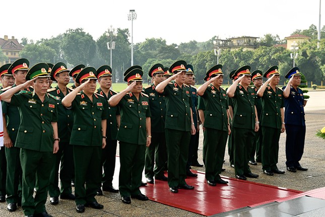 Lãnh đạo Đảng, Nhà nước viếng lăng Chủ tịch Hồ Chí Minh ảnh 3