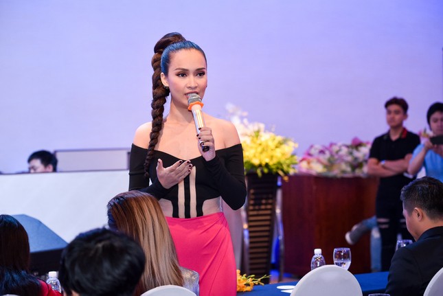 Miu Lê, Ái Phương đối đầu ở 'Sao Đại Chiến' ảnh 8