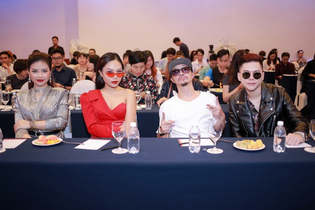 Miu Lê, Ái Phương đối đầu ở 'Sao Đại Chiến' ảnh 4