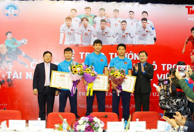 U23 Việt Nam: 'Không quản mưa tuyết, cứ ra sân là 'chiến' thôi' ảnh 1