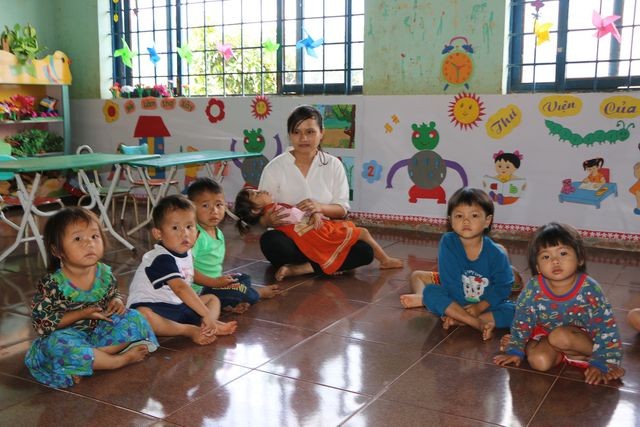 Đắk Nông: Sợ trò thất học, 8 cô giáo trẻ tình nguyện đứng lớp không lương ảnh 4