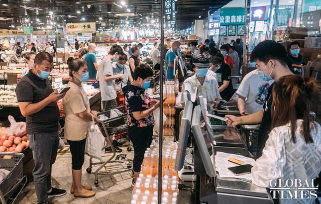 Điểm trùng hợp giữa ổ dịch mới ở Bắc Kinh với chợ hải sản Vũ Hán ảnh 2