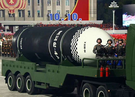 Giáo sư Hàn Quốc nhận định 'lạnh người' về tên lửa mới của Triều Tiên ảnh 4