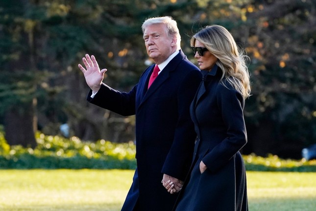 Lại rộ tin Nhà Trắng sử dụng người đóng thế bà Melania Trump ảnh 2
