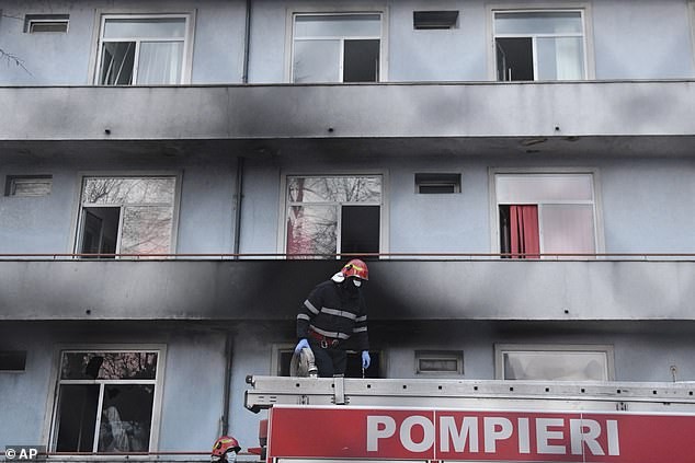 Romania: Cháy bệnh viện COVID-19, 5 bệnh nhân chết thảm ảnh 1