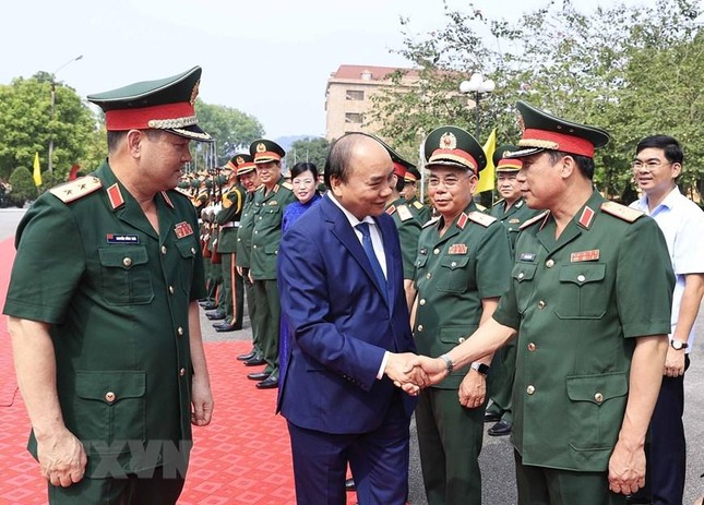 Chủ tịch nước Nguyễn Xuân Phúc thăm Bộ Tư lệnh Quân khu 1 ảnh 2