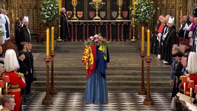 Toàn cảnh tang lễ Nữ hoàng Anh Elizabeth II - Ảnh 13.