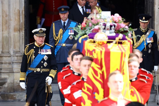 Toàn cảnh tang lễ Nữ hoàng Anh Elizabeth II ảnh 25