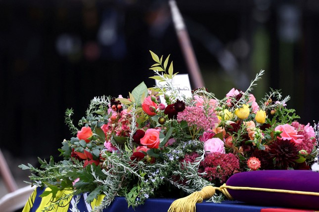 Toàn cảnh tang lễ Nữ hoàng Anh Elizabeth II - Ảnh 8.