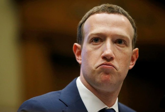 Tài sản của ông chủ Facebook 'bốc hơi' 100 tỷ đô la ảnh 1